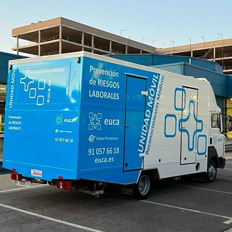 Vehículo medicalizado para reconomientos médicos