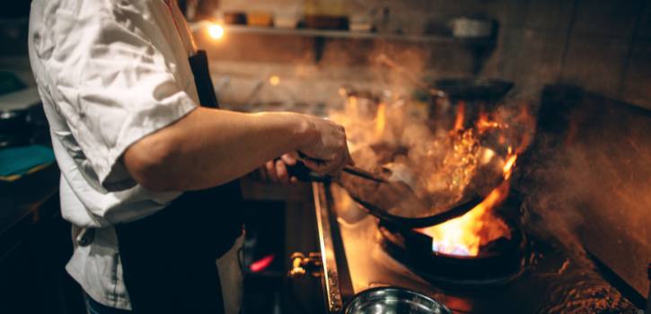 Cómo prevenir riesgos laborales en el sector de la hostelería.