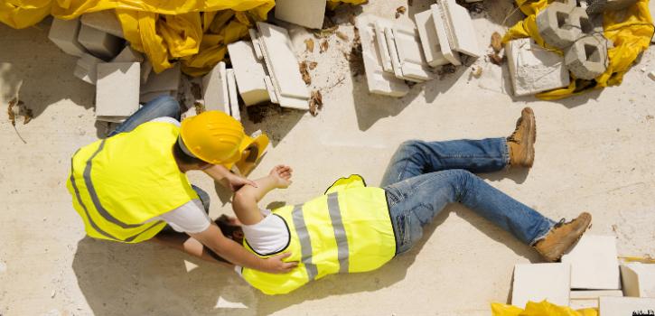Riesgos laborales de la caída de objetos en el sector de la construcción.